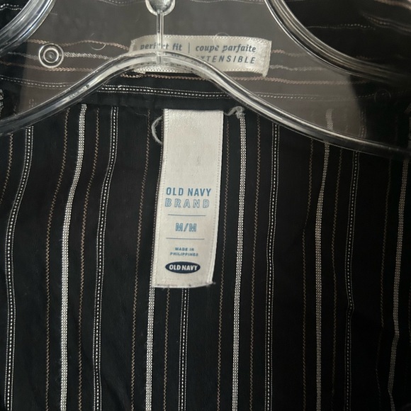Y2K Old Navy Black Top with Pinstripes M - Picture 5 of 16
